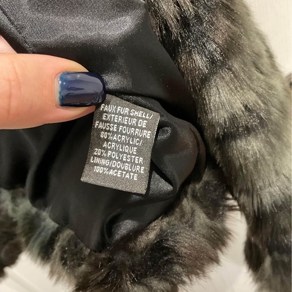 Women’s Faux Fur Vest Holt Renfrew - Picture 4 of 6